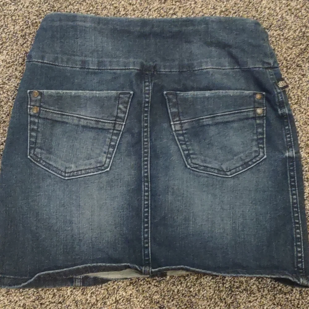 Rock and Republic denim RX skirt - Picture 3 of 6